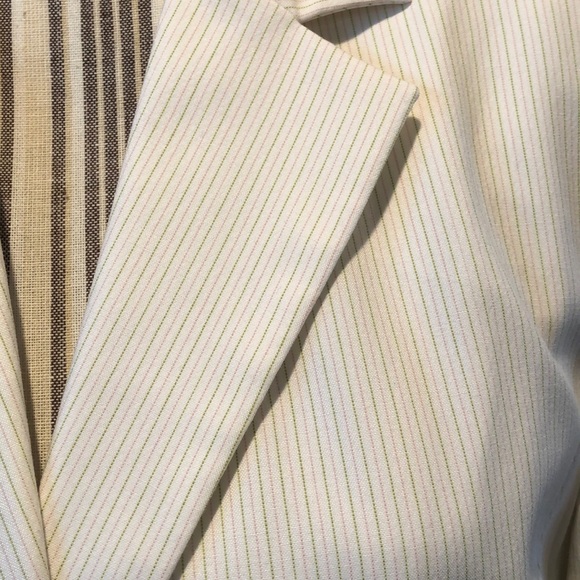 Jones New York White Striped Suit - Picture 3 of 11